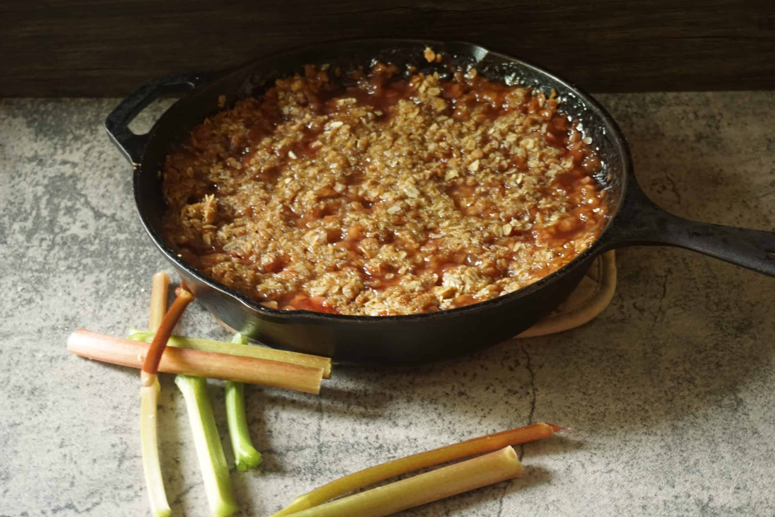 Easy Old-fashioned Rhubarb Crisp