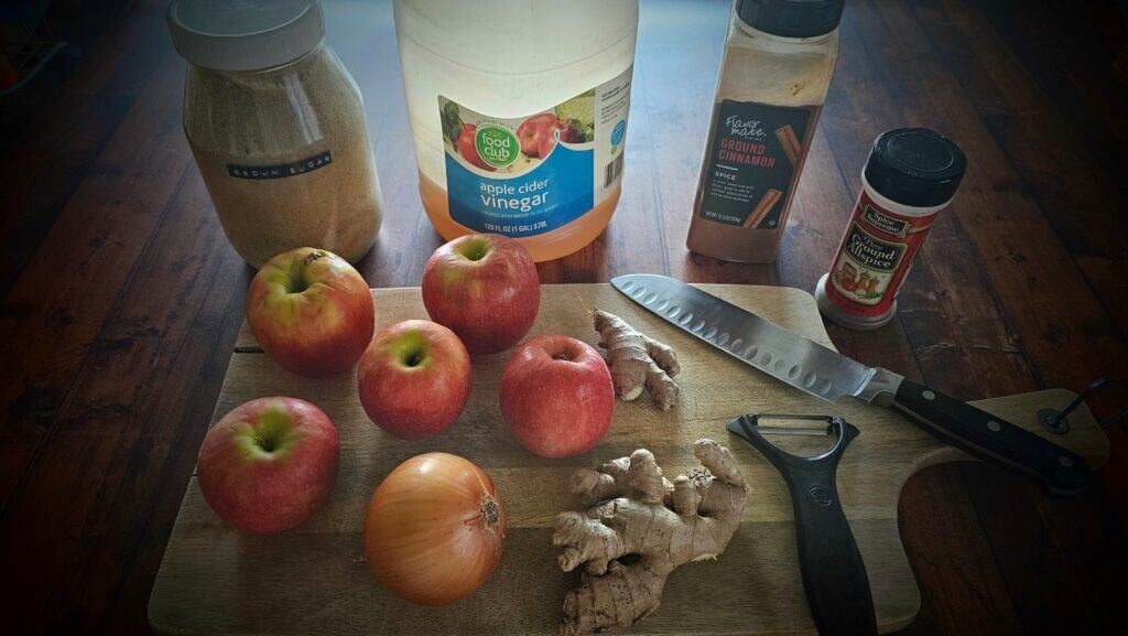 apple & ginger chutney