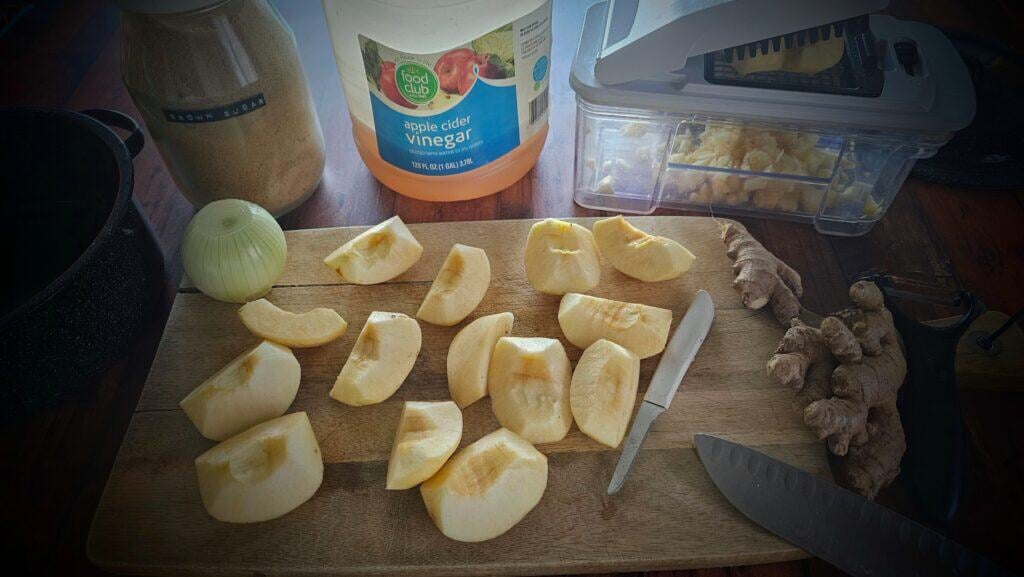 apple & ginger chutney